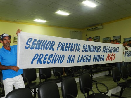 Protesto do povo da Lagoa Funda surtiu efeito; ao menos temporariamente. Protesto do povo da Lagoa Funda surtiu efeito; ao menos temporariamente.