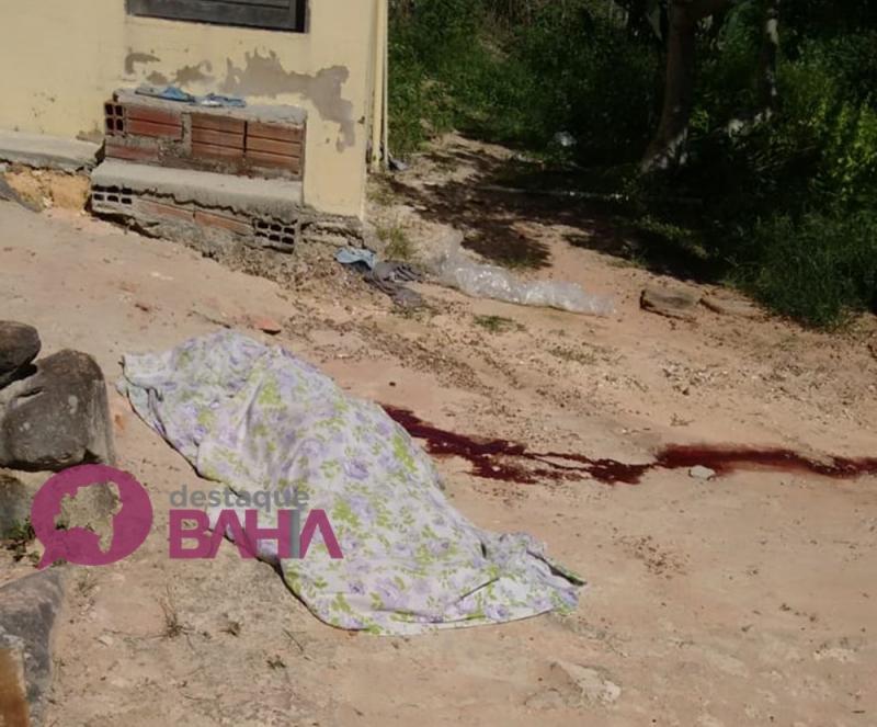 Homem mata ex-companheira e atira contra mais duas pessoas na zona rural de Barra da Estiva