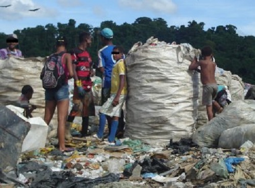 Itabuna: Prefeito e Município são condenados por permitir trabalho infantil em lixões