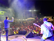 Aniversário de Brumado finaliza com Show gospel do Dia dos Evangélicos