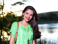 Confira o Ensaio Fotográfico de Stéphane Correia com look da Capricho Modas