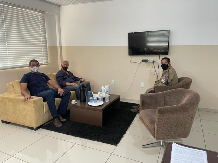 Brumado: Prefeito parabeniza Major Mário Cabral pelo trabalho da 34ª CIPM no enfrentamento à Covid-19