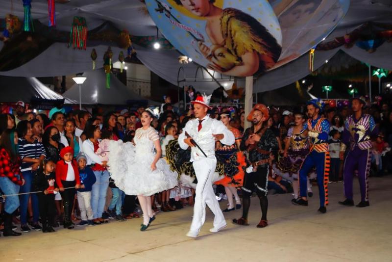 Barra da Estiva: Apresentações de Quadrilhas Juninas e diversas atrações musicais abrilhantaram o São João