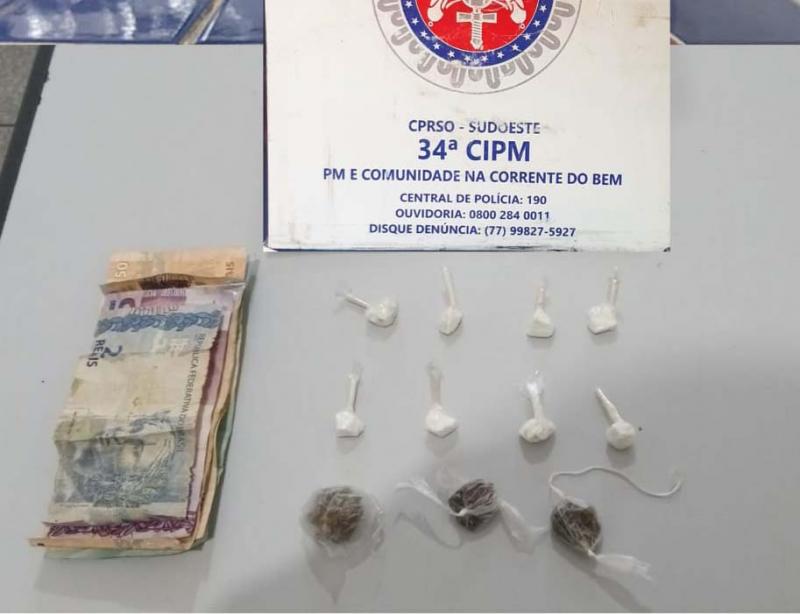 PM prende homens por tráfico de drogas na região do mercado municipal em Brumado