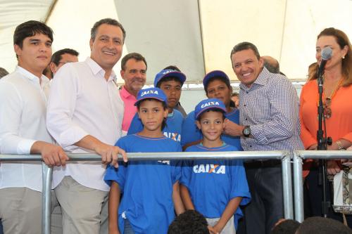 Além de entregar obras Rui Costa anuncia construção de policlínica no valor de R$ 17 milhões