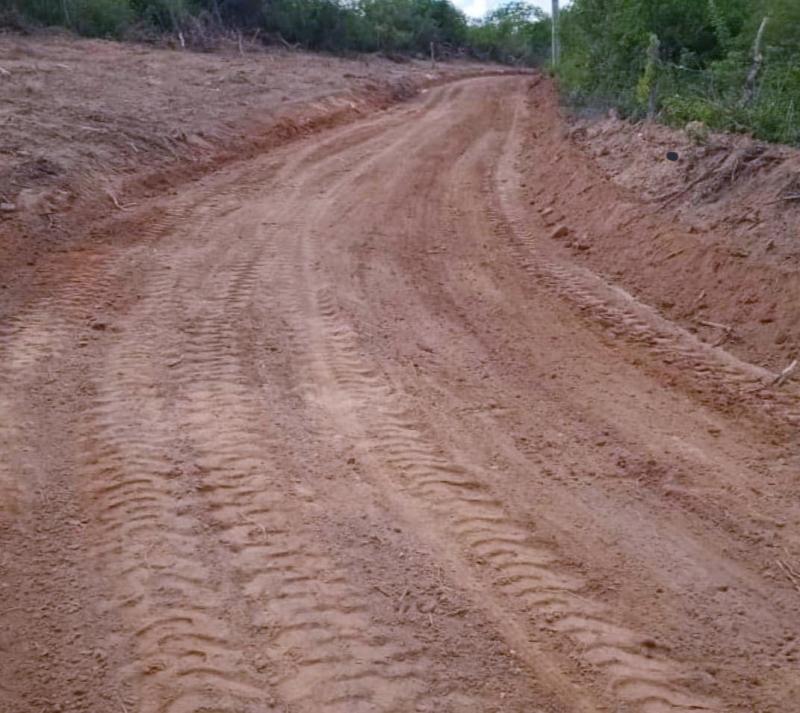 Prefeitura de Guajeru intensifica melhorias das estradas vicinais