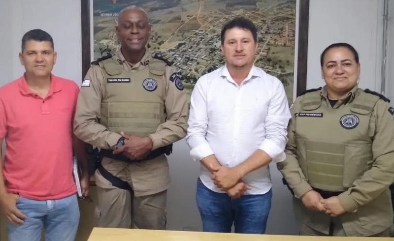 Comandante do 24º BPM visita prefeitos de Guajeru e Malhada de Pedras