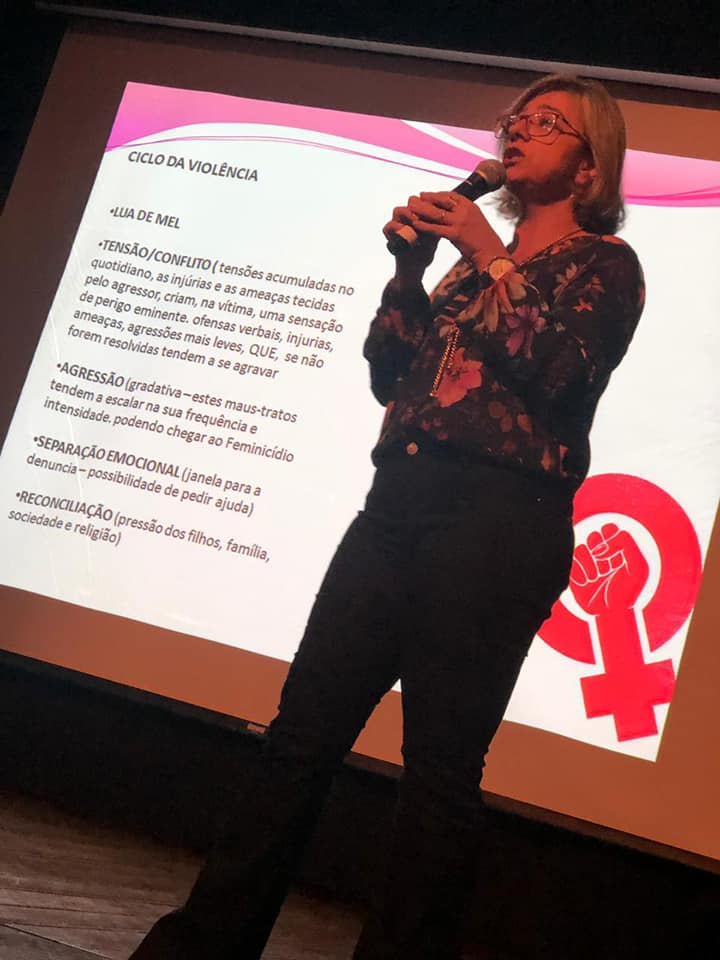 20ª COORPIN: Delegada ministra palestra sobre Lei Maria da Penha em Caetité