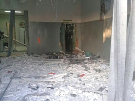 Marcionílio Souza: Agência de banco fica destruída após explosão