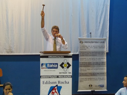 Detran realizou no auditório do CEEP grande leilão de automóveis 