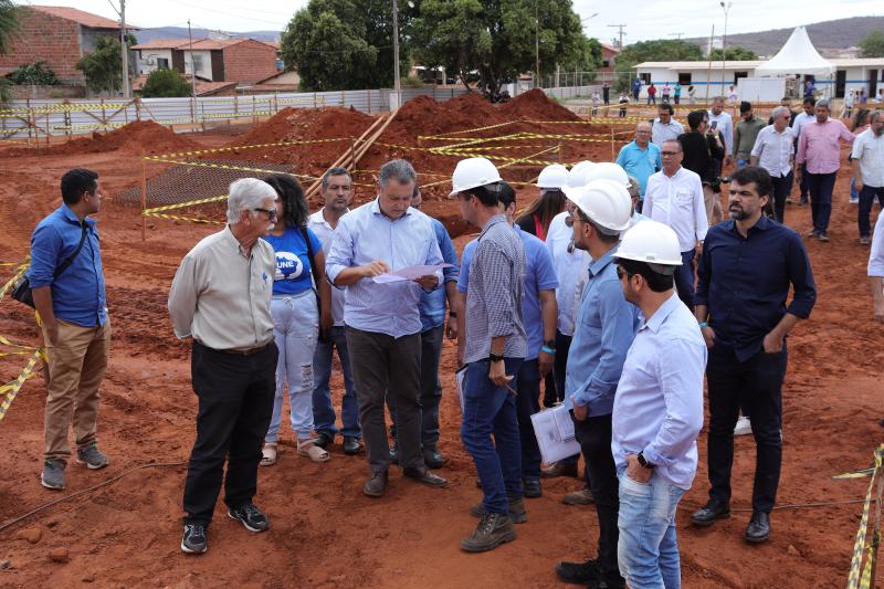 Governo do Estado entrega Sistema de Abastecimento de Água e ‘Espaço Colaborar’ em Brumado