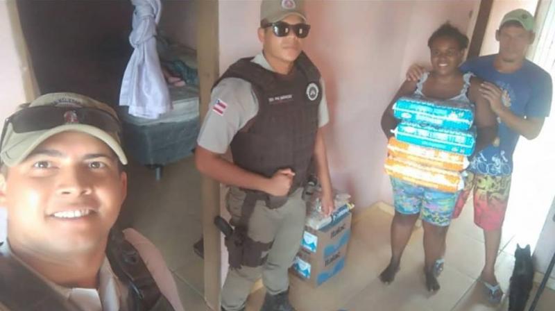 Moradora de Guanambi faz apelo por ajuda e sensibiliza Policiais Militares do 17° BPM