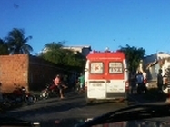 Corpo de mulher é encontrado com a cabeça esmagada