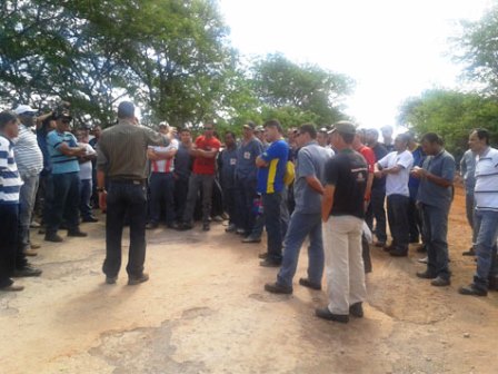 Sem avanço nas negociações salariais funcionários da Ibar Nordeste fazem paralisação de advertência