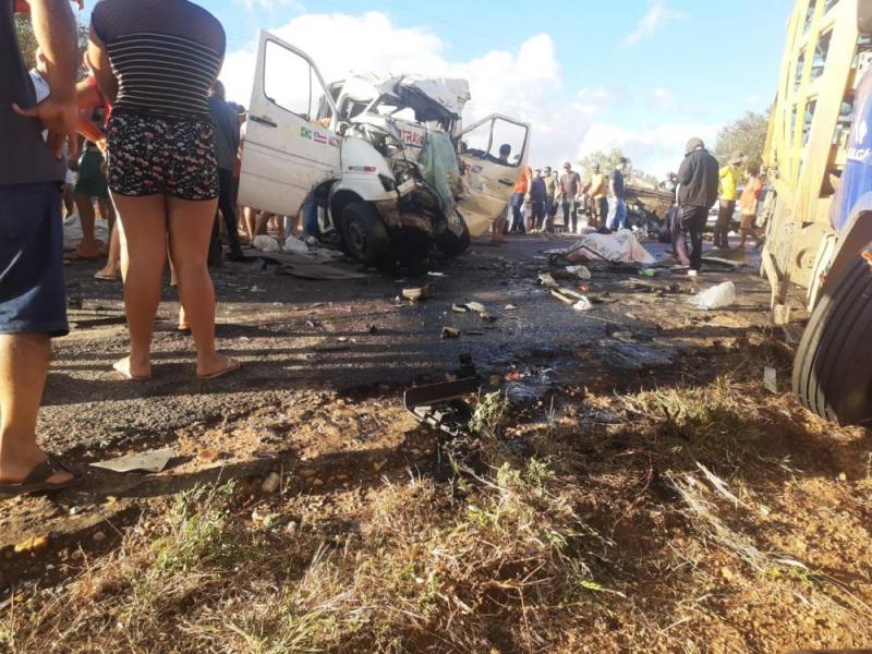 Três das quatros vítimas de acidente em Lagoa Real, eram parentes; confira nomes
