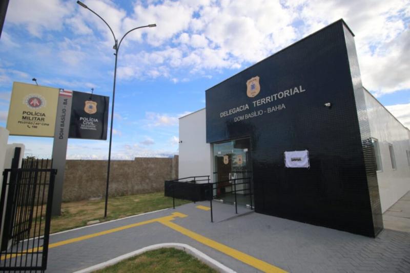 Novas unidades das Polícias Militar e Civil são inauguradas em Dom Basílio