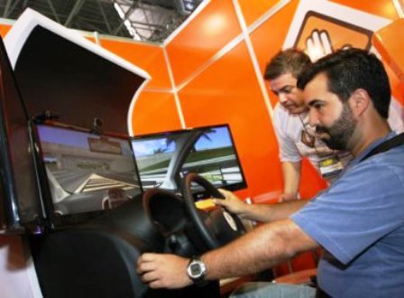 Com aulas obrigatórias em simulador, custo para tirar habilitação aumentará até 20%