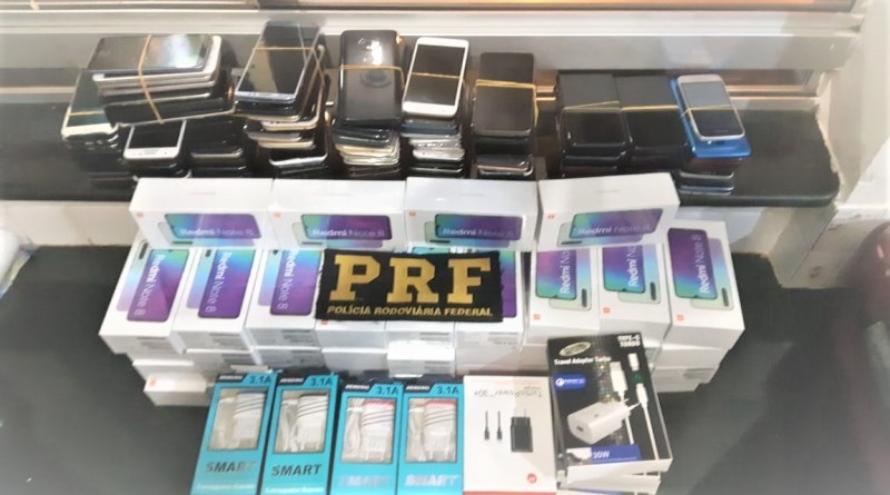 Carga de celulares é apreendida pela PRF na BR 116, em Feira de Santana