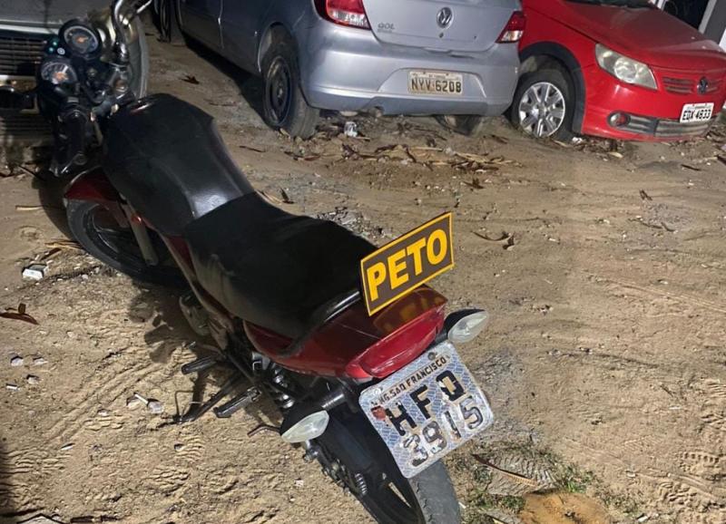Polícia militar aprende motocicleta com restrição em Brumado; menores estavam em posse do veículo 