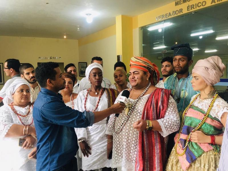 Reportagem especial na Câmara de Vereadores de Brumado sobre projeto que previa criação de monumento em alusão ao Candomblé; veja o vídeo