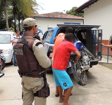 Quadrilha que atuava em roubo de motos é presa pela policia após denúncias anônimas