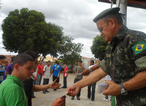 TIRO DE GUERRA 06-024 – ENTREGA DE CERTIFICADO DE DISPENSA DE INCORPORAÇÃO (CDI)