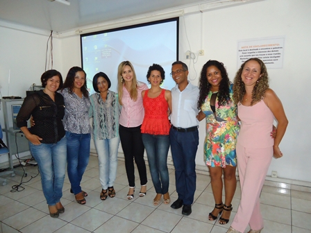 CREAS CHICO XAVIER CAPACITA PROFISSIONAIS NO COMBATE AS DROGAS.‏