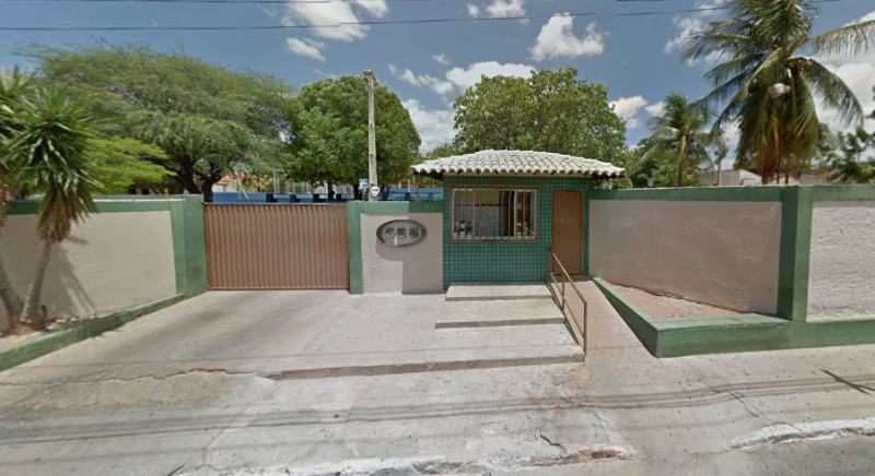 Aluna é conduzida até a delegacia após ameaçar vice-diretora de morte no Colégio Estadual de Brumado