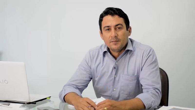 Márcio Moreira se solidariza com famílias afetadas pela chuva e anuncia doação de 300 cestas básicas em Brumado