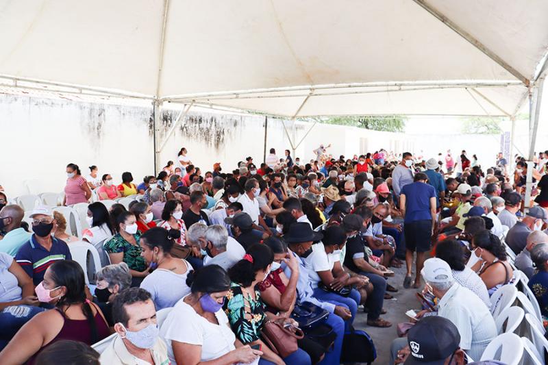 Mutirão da Saúde viabilizado pela prefeitura de Brumado atrai centenas de pessoas à Policlínica