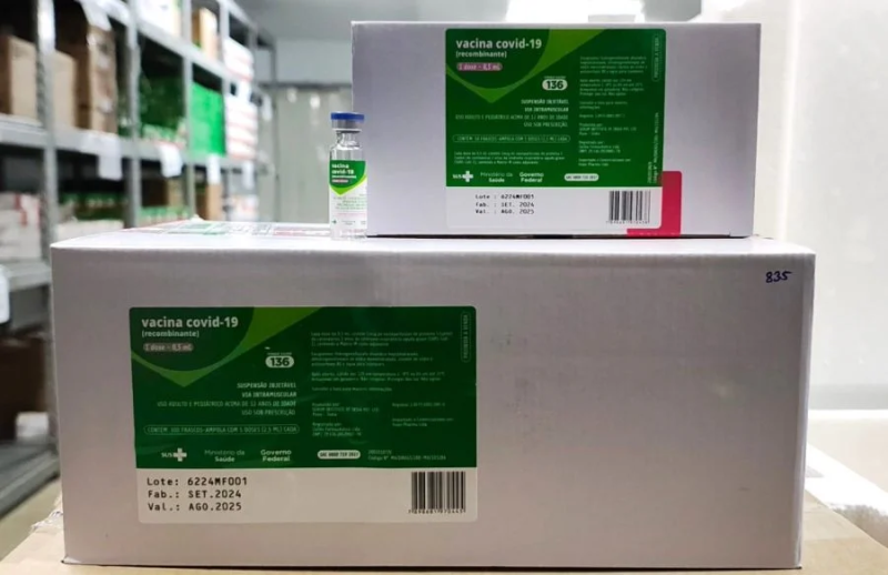 Bahia recebe do Ministério da Saúde novo lote com 65 mil doses de vacina contra Covid-19