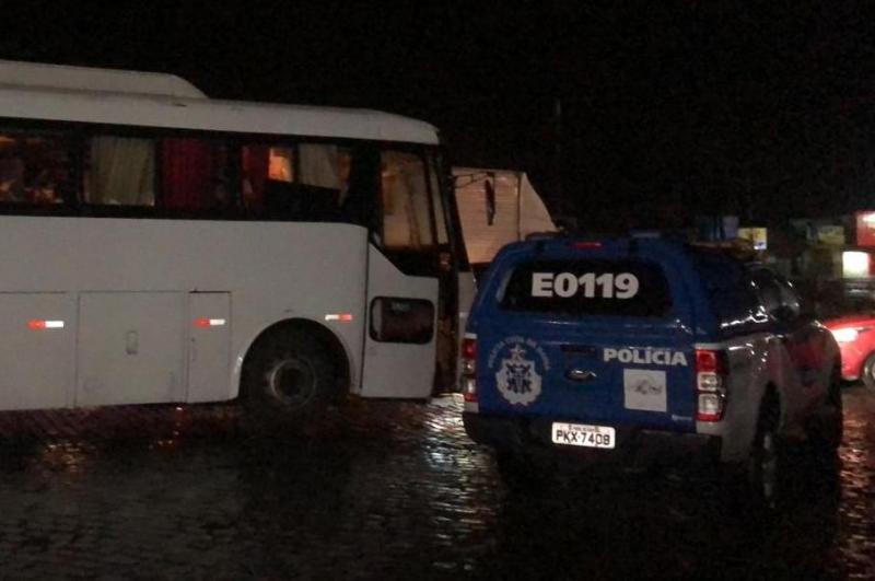 Mais de 180 quilos de maconha são apreendidos em ônibus clandestino na BR-116