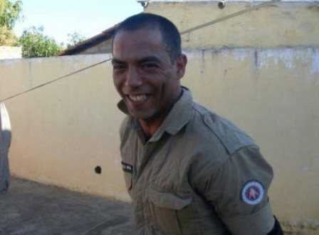 Policial em coma tem sedativos retirados para avaliar lesão