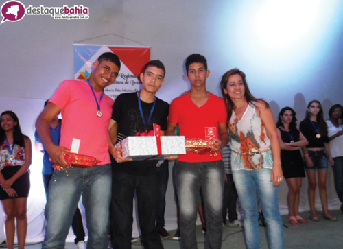 Festival de canção estudantil revela jovens de grandes talentos da Região