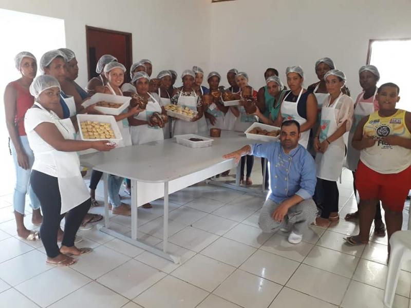 Secretaria de Assistência Social de Aracatu promove curso de Panificação para beneficiárias de programas