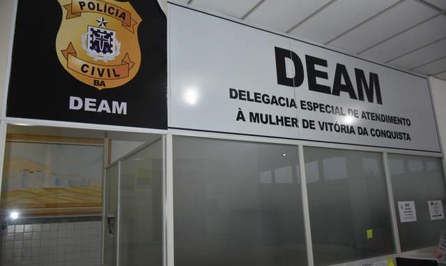 Homem é preso suspeito de perseguir e ameaçar ex-companheira através de números de celulares diferentes em Conquista