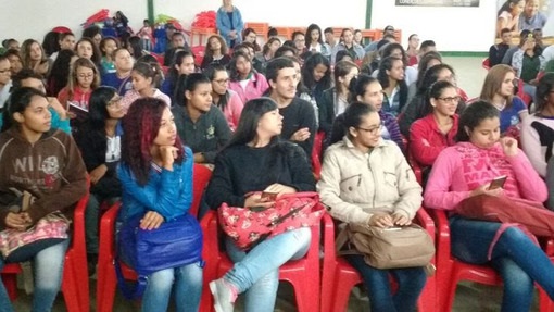 'Adab na Exposição' leva educação sanitária a escolas de Conquista