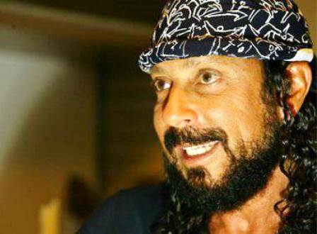 Bell Marques comete gafe ao chamar povo de Iaçu, interior baiano, de tabaréu durante show