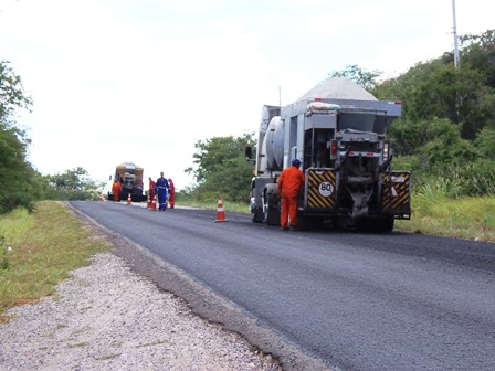 Recuperação da BR-030 já começou