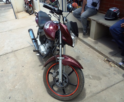 Mais uma motocicleta roubada é recuperada pela policia Militar