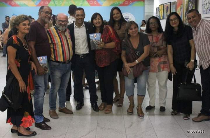 Escritora de Itaetê é homenageada no prêmio Giuliano Ottaviani em Salvador