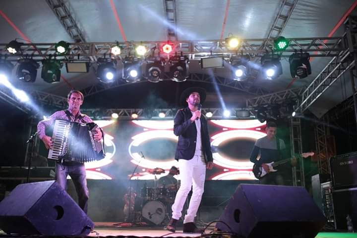 Primeira noite de festa do São João em Ibitira atrai grande público