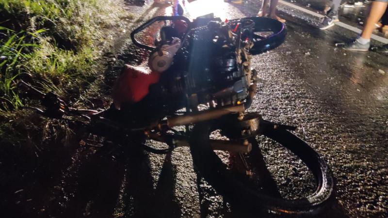 Colisão entre carro e moto na Ba-263 deixa uma pessoa em estado grave