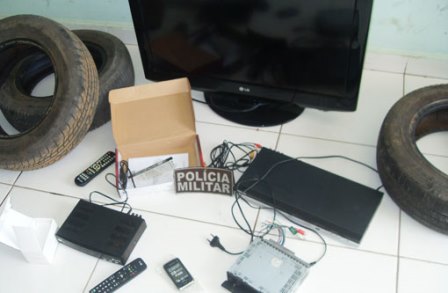 Ibitira: Objetos furtados são recuperados pela policia militar