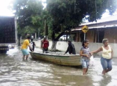 Santa Cruz de Cabrália deve pedir estado de emergência nesta terça