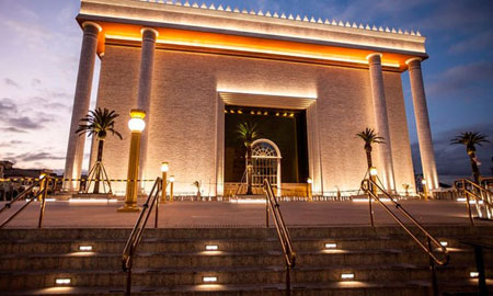 Ministério Público quer fechar Templo de Salomão