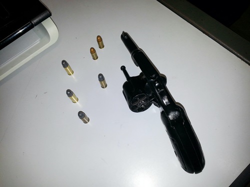 Policiais da CIPE/SUDOESTE prende indivíduos armados no Bairro Urbis II