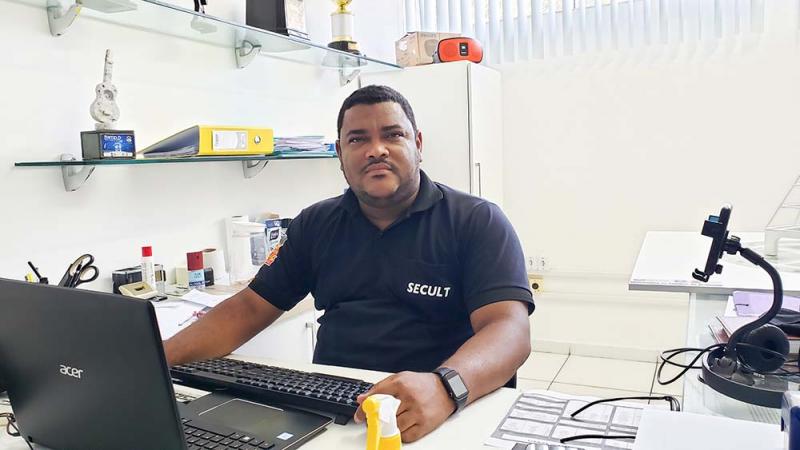 Secretário de Cultura de Brumado registra ocorrência por furto de fios de energia no campo da Vila