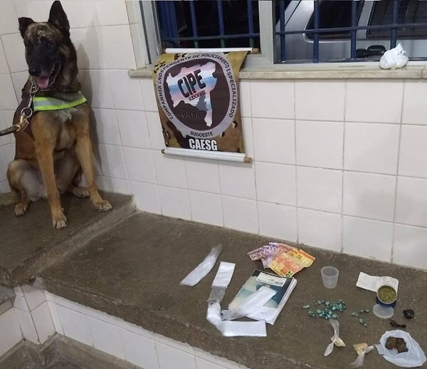 Cipe Sudoeste prende homens por tráfico de drogas em Brumado