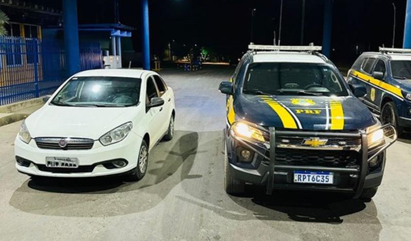 Siena roubado em Vitória da Conquista é recuperado pela PRF em Barreiras